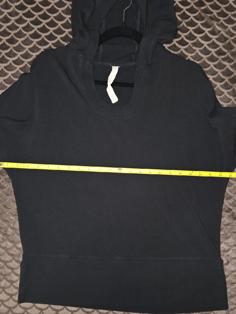 G514. Alo Yoga Fluid Tunic Hoodie in Black - Size M - Picture 6 of 7